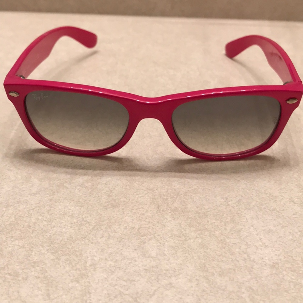 Sunglasses - Picture 3 of 3
